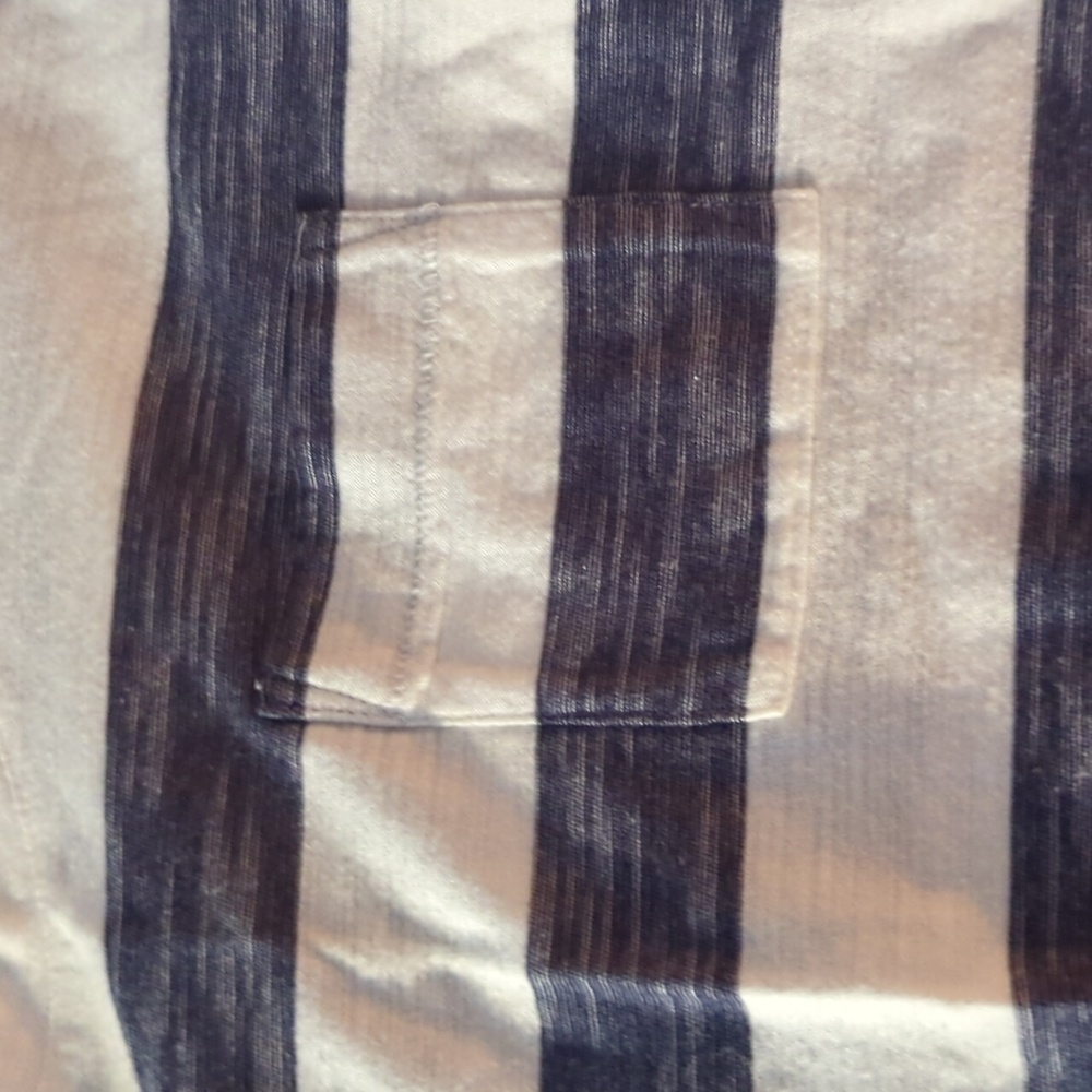 Tee - Picture 2 of 3